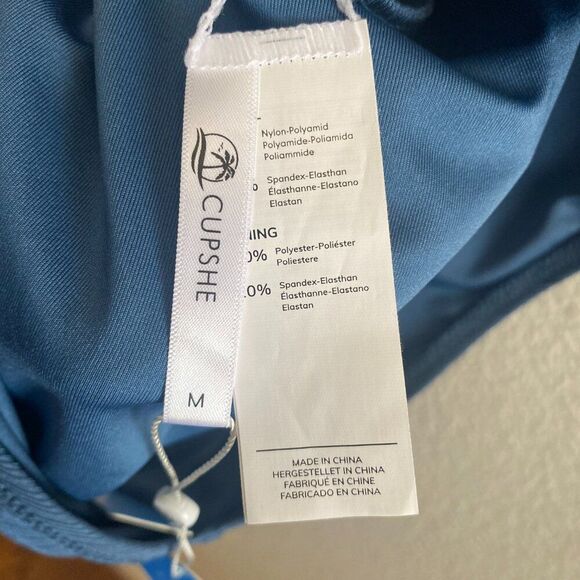 Cupshe Cut-Out Swimsuit One-Piece Blue Color Size Medium NWT Fit And Comfort - Picture 3 of 4